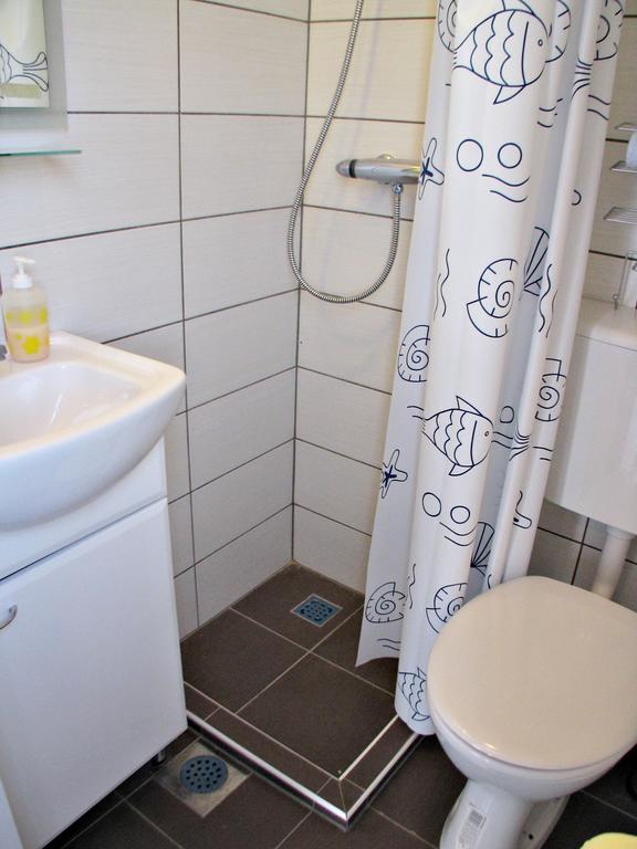Apartment Noa Kaštel Kambelovac Habitación foto